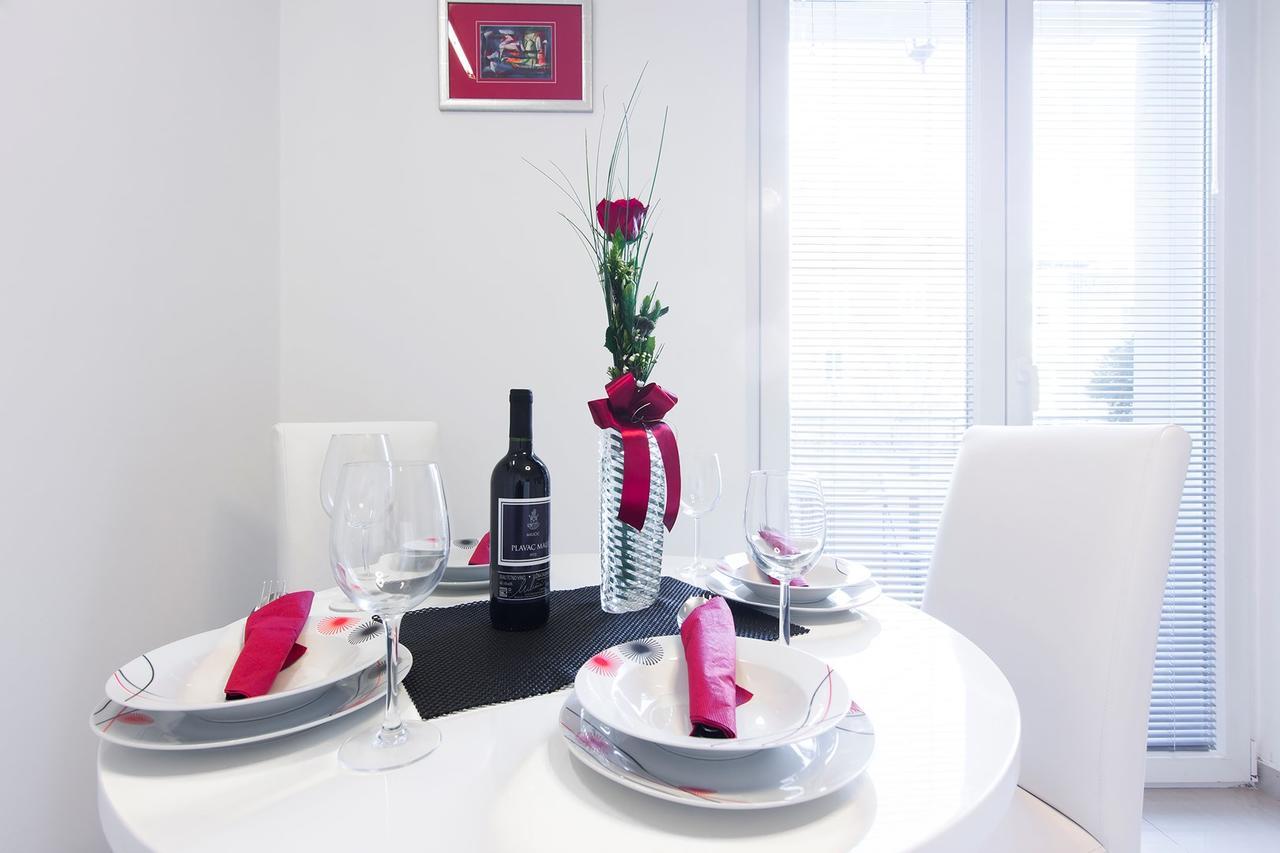زادار Fifi Apartment W. Parking In Old Town المظهر الخارجي الصورة