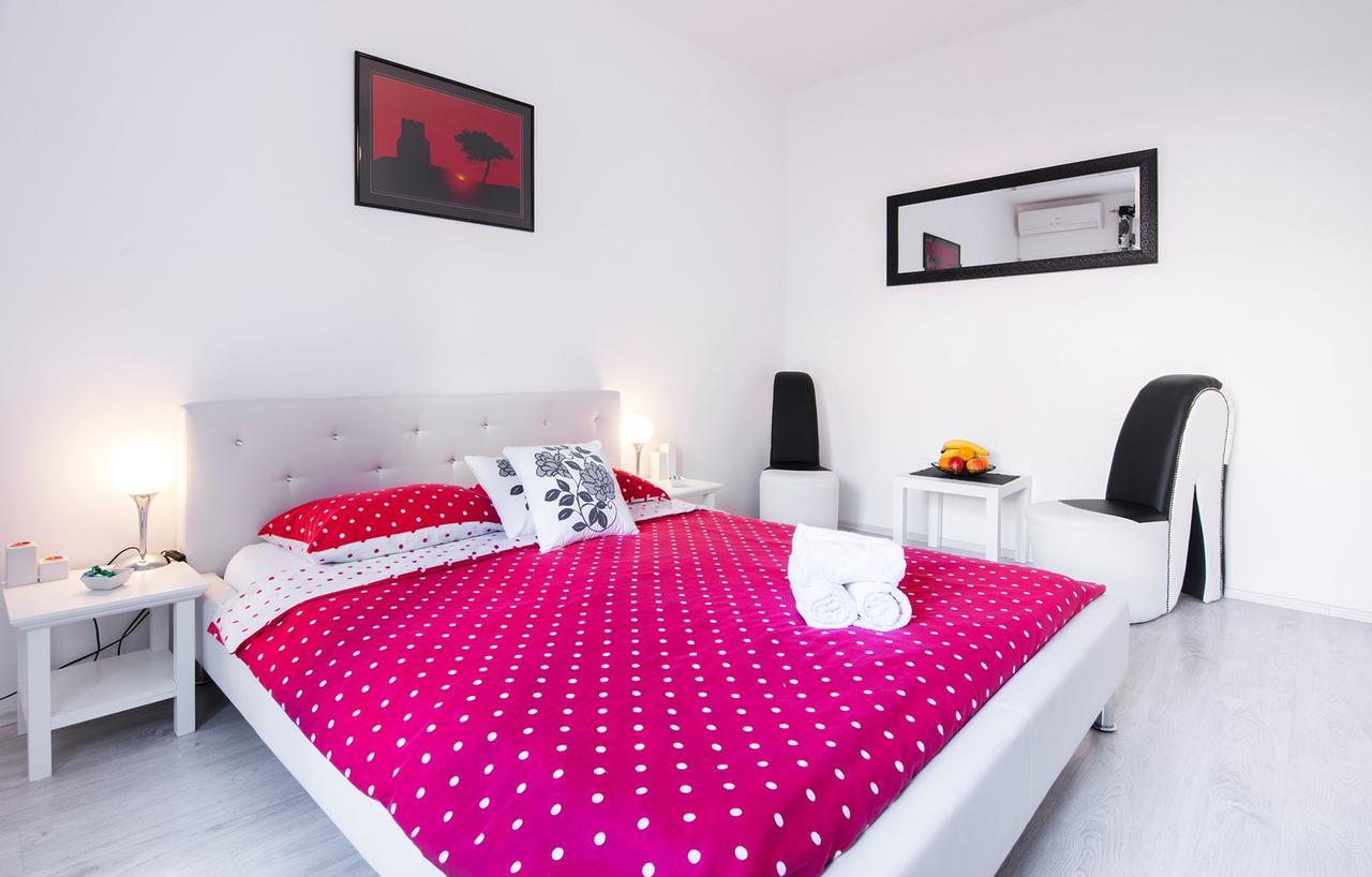 زادار Fifi Apartment W. Parking In Old Town المظهر الخارجي الصورة