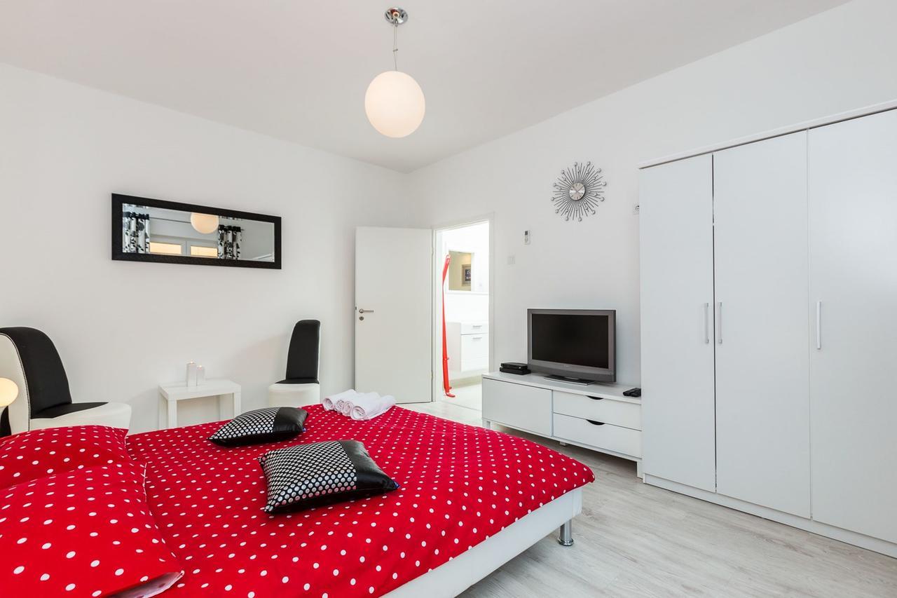 زادار Fifi Apartment W. Parking In Old Town المظهر الخارجي الصورة